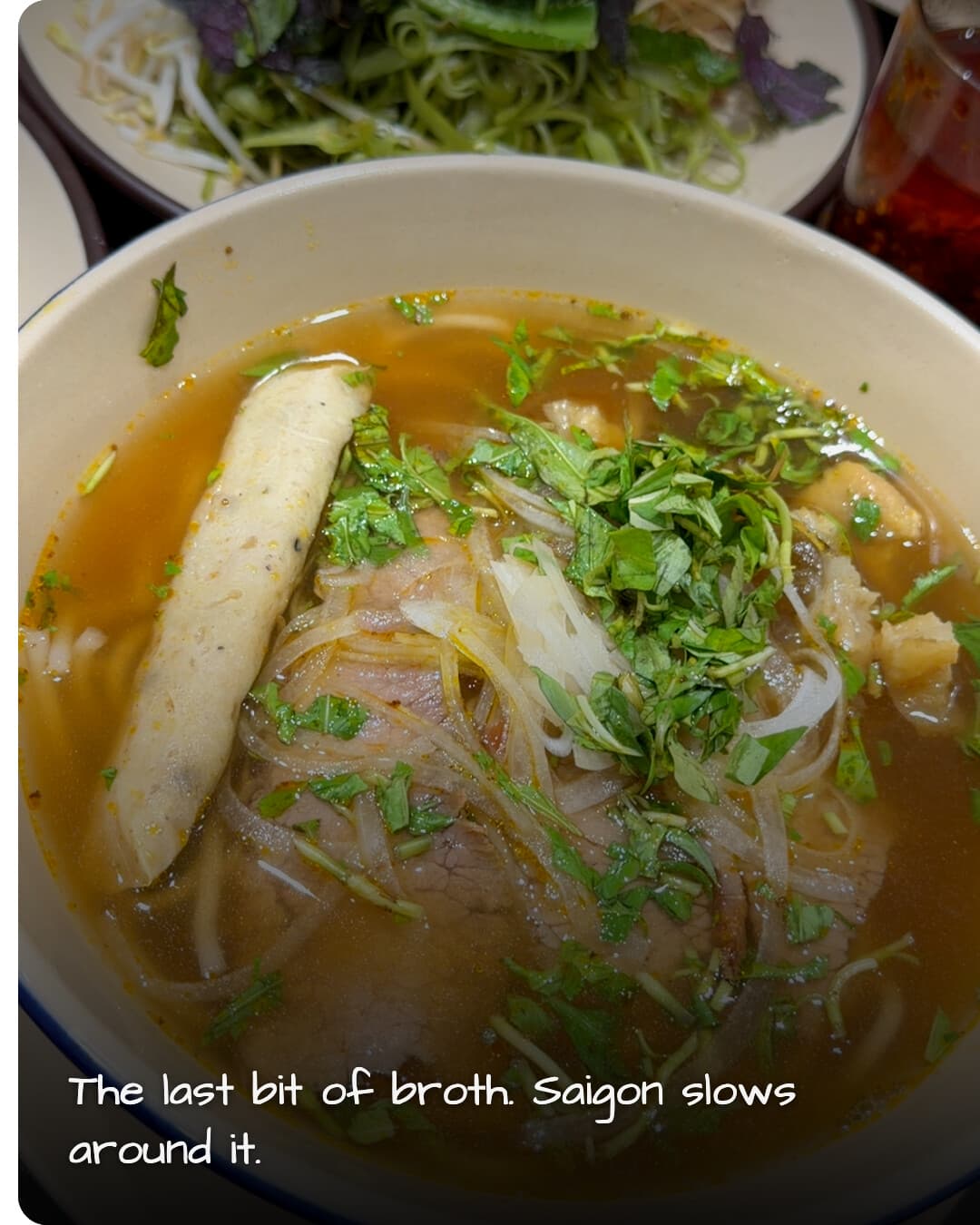 Bún Bò No Nê golden broth closeup