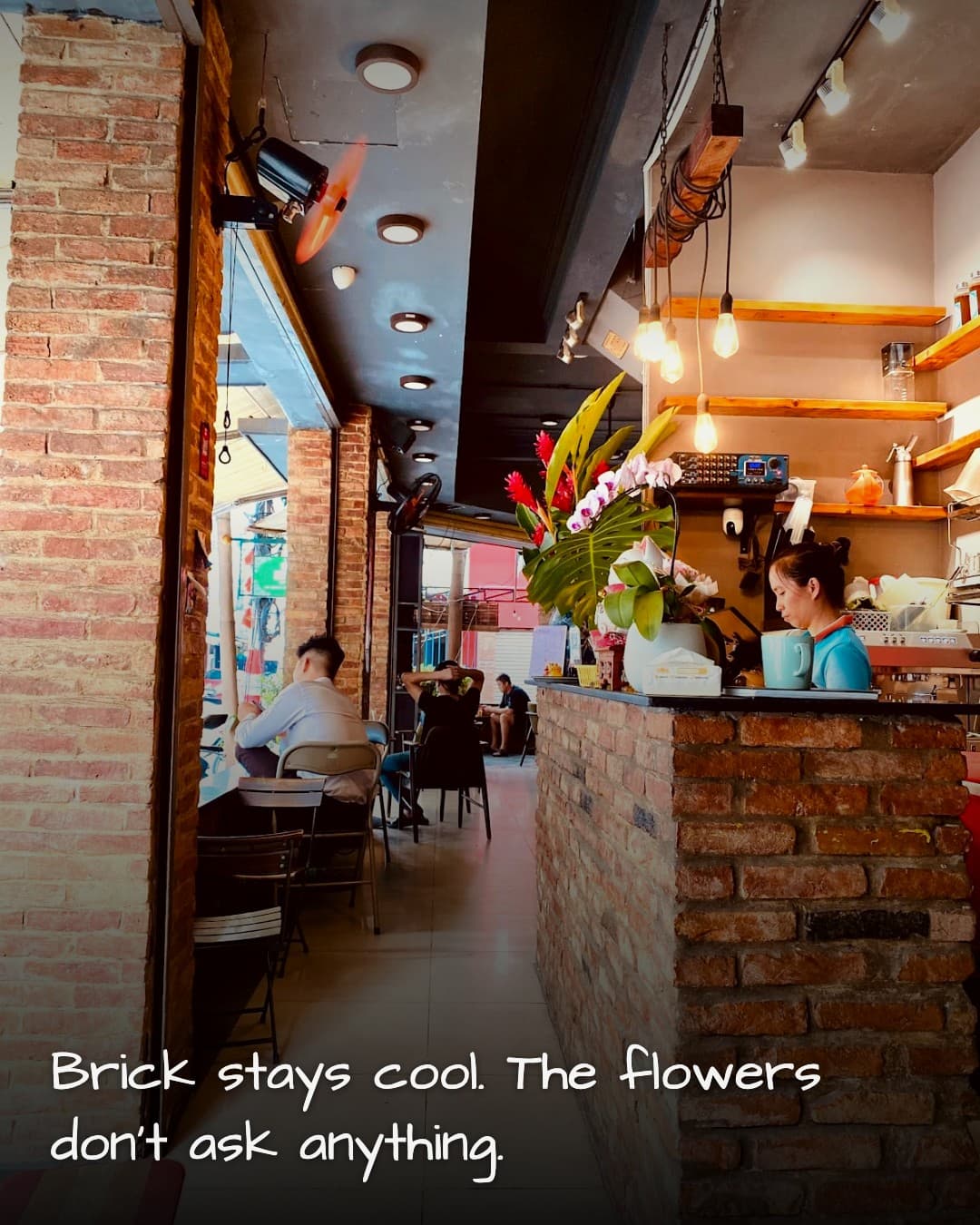SAMSAN COFFEE brick corridor