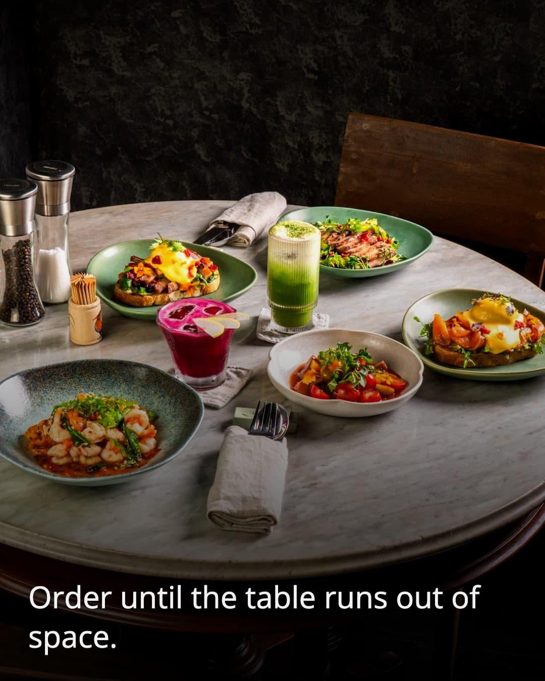 ÚNU Eatery & Bar brunch spread