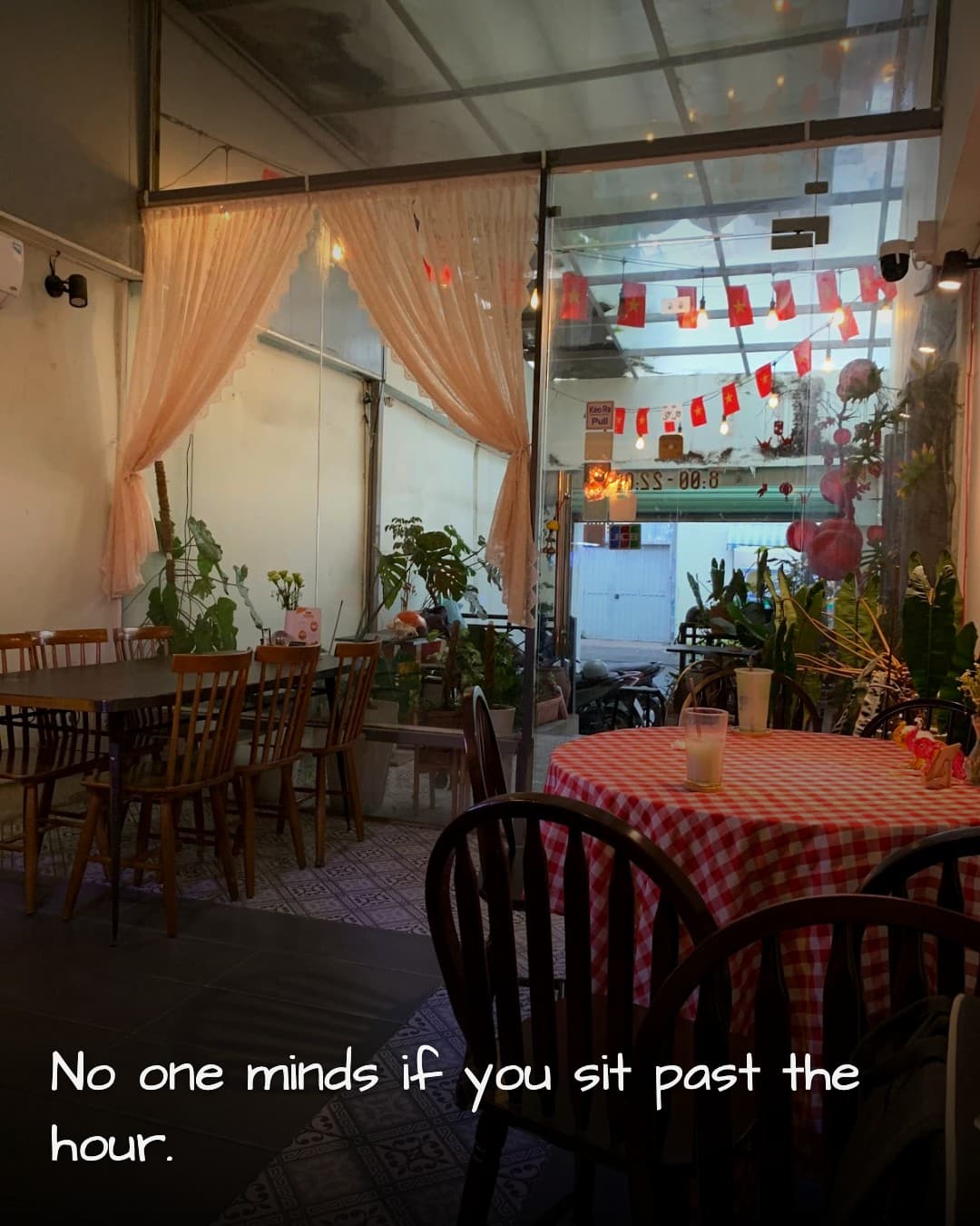 Nhà Minh Cafe interior curtain
