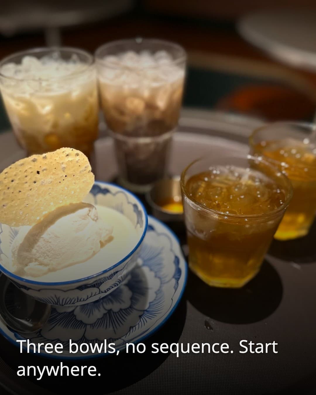 Táo Tào - Tiệm Chè Người Hoa dessert tray