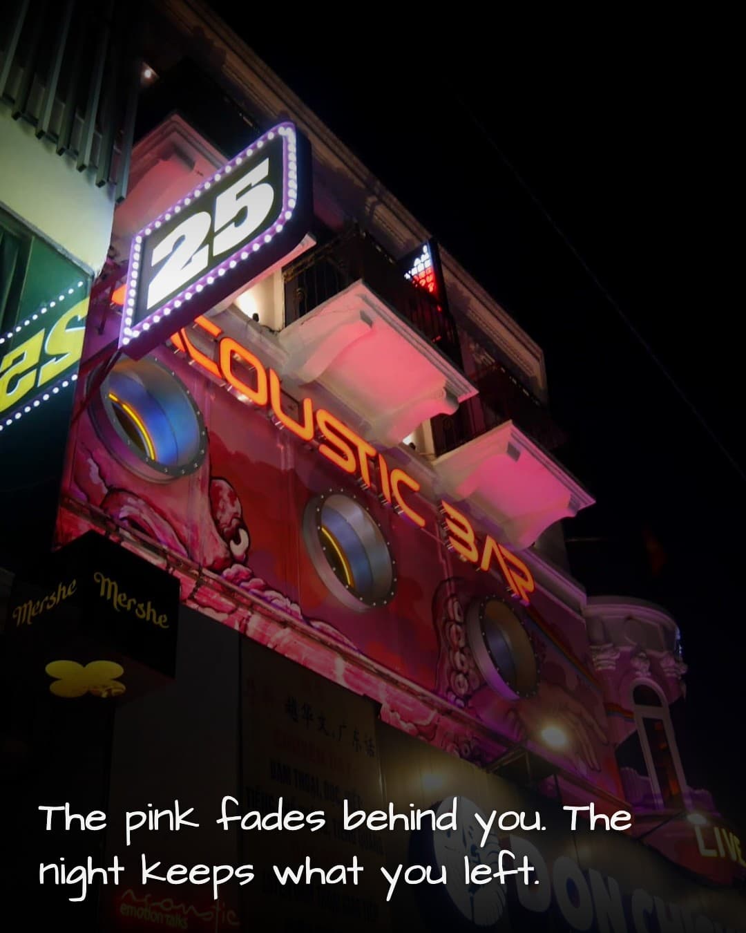 Acoustic Emotional Talks neon facade