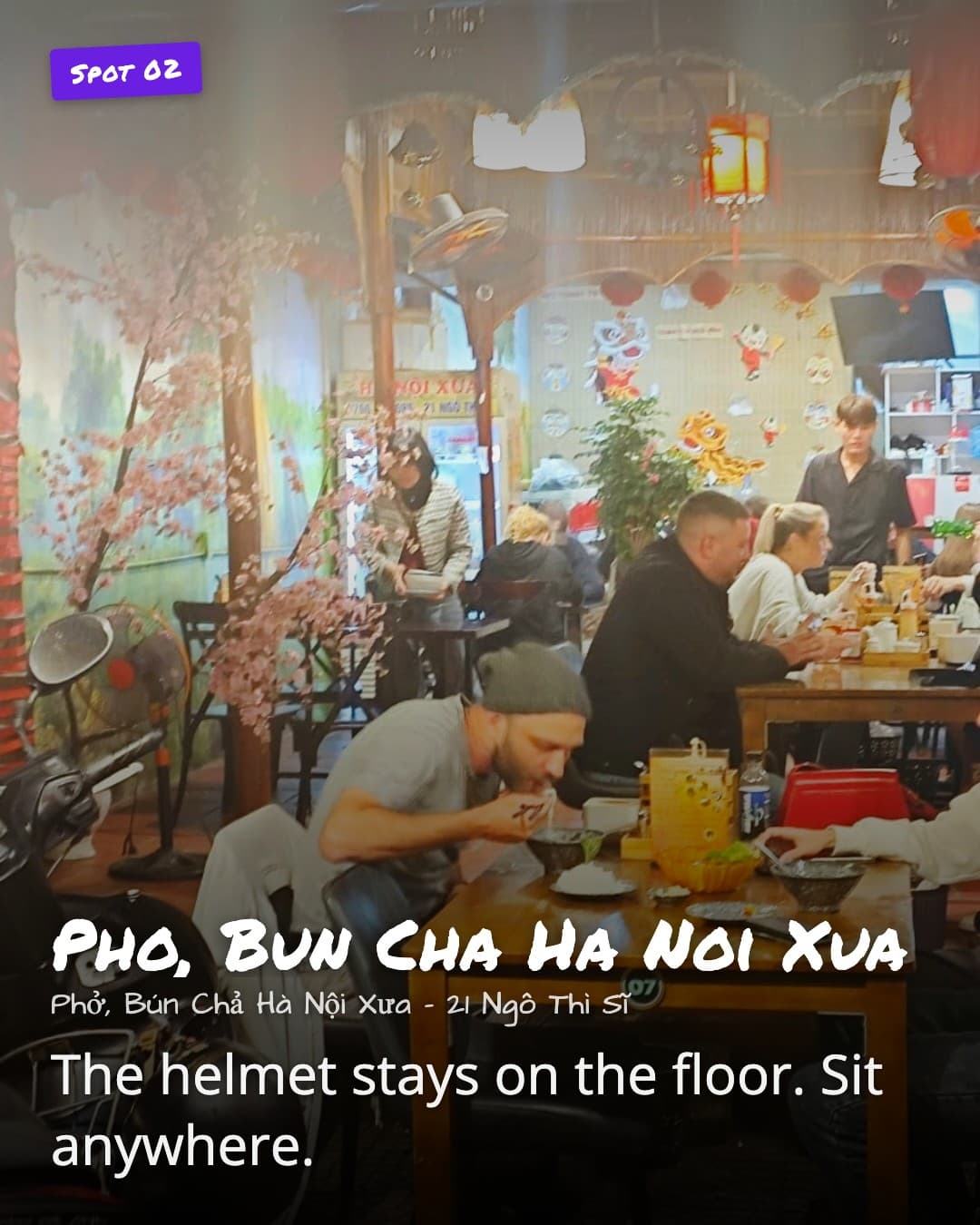 Pho, Bun Cha Ha Noi Xua seating