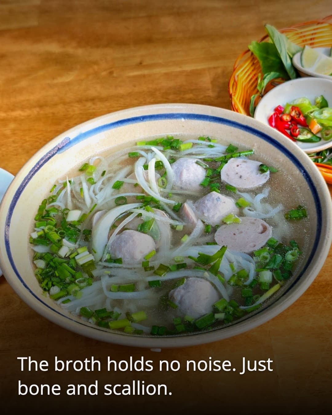 Pho, Bun Cha Ha Noi Xua bowl of pho