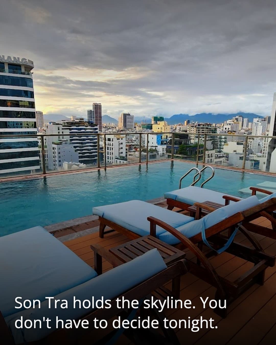 Marine Sky Bar rooftop pool