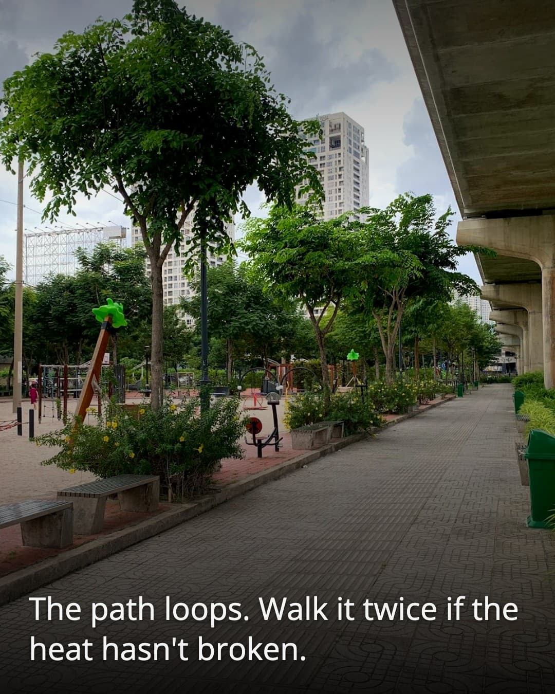 Thao Dien Park riverside path