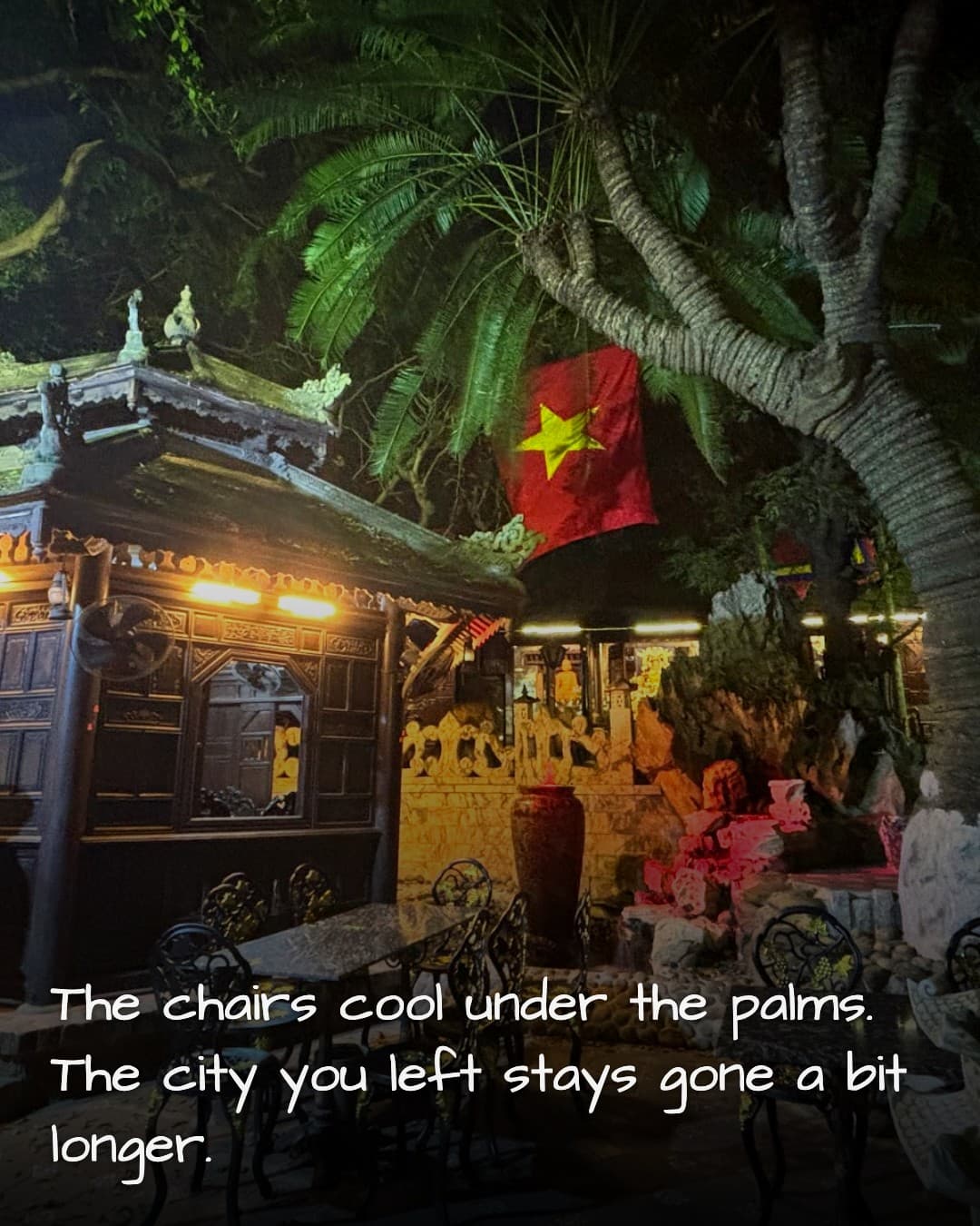 Khong Gian Xua courtyard at night