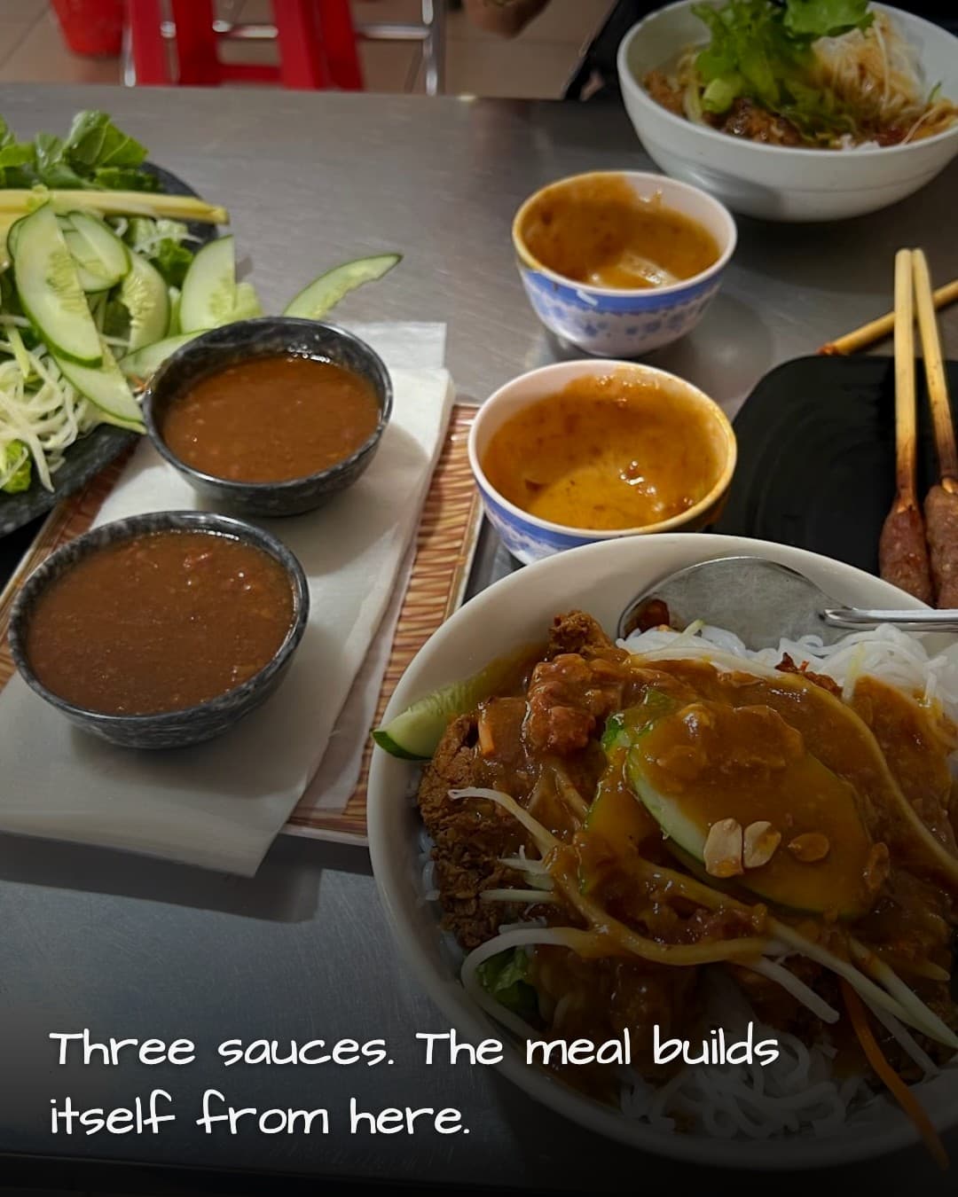 Bánh Xèo Bà Thuý dipping sauces